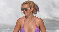 Britney Spears v bikinách. Tak dobre už dlho nevyzerala