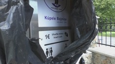 Ľudí v areáli bojnických kúpeľov prekvapil turniket. Za vstup musia po novom platiť