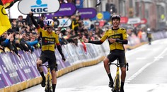 Cyklistickú klasiku ovládol jeden tím. Pekné gesto predviedol Wout van Aert. Sagan o triumf nebojoval