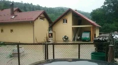 V Drietome sa vylial potok. Voda je aj v domoch