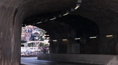Jedna z najtragickejších nehôd v Monaku. Auto v centre mesta narazilo do steny tunela, traja mŕtvi