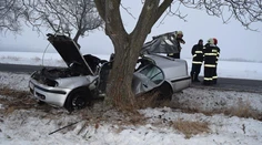 FOTO: Vážna nehoda pri Demandiciach. Vojak (†45) prišiel o život na ceste do práce