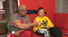 V chorom chlapcovi videl potenciál a dal mu nádej, ich pokrok "odmenili" odobratím dôchodku