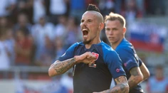 Hamšík prekonal Karhana a dotiahol sa na Vitteka, no Slovensko prehralo v Českom