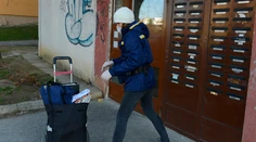 Pošta, ktorá doručuje 200-eurové šeky za očkovanie, upozorňuje na chybu v sprievodnom liste