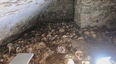 Pri rekonštrukcii žilinskej katedrály našli tajnú kryptu plnú ľudských kostí