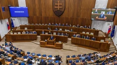Národná rada odsúdila útok na Roberta Fica. Prezidentka uznesenie parlamentu oceňuje