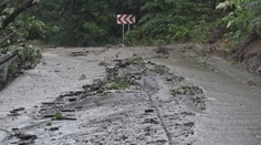 Medzi Muráňom a Muránskou Hutou sa stále nedá jazdiť. Búrka úplne zmietla cestu