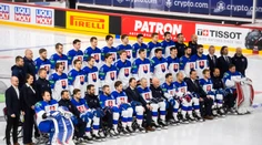 FOTO: Slovenský hokejový tím má za sebou spoločné fotenie. Kto mal najlepší účes?