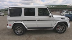 Vysnívané auto si kúpil cez inzerát. Okamžite mal problémy s políciou aj daniarmi