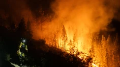 Obľúbeným španielskym ostrovom sa nekontrolovateľne šíri požiar. Evakuovali už päť obcí