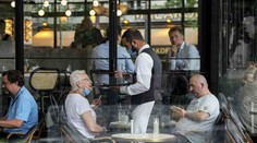 Francúzsko slávi úspech, až 70 percent obyvateľov je plne zaočkovaných proti koronavírusu