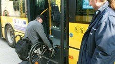 Zdravotne postihnutí ľudia budú platiť za MHD! Rušenie zliav sa dotkne aj iných skupín