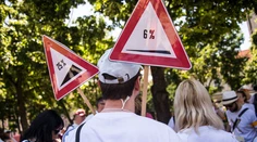 Na úvod predsedníctva protestovali pred špičkami EÚ nespokojní učitelia