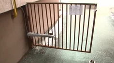 Problém s parkovaním si vyriešili po svojom. Mesto sa chytá za hlavu