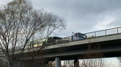 Ďalšia zrážka autobusu s nákladiakom: V Česku zomrela učiteľka, sedem detí sa zranilo