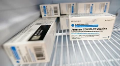 Objavili sa ďalšie prípady porúch zrážanlivosti krvi. Experti odporúčajú iné vakcíny ako Janssen