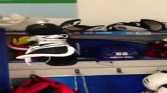 Jágr vtipkoval na Facebooku. Pridal aj video zo šatne