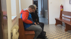 Na svahu v plnej rýchlosti zrazil Alexa († 8), prvýkrát priznal vinu na súde. Tvrdí, že nedokáže spávať