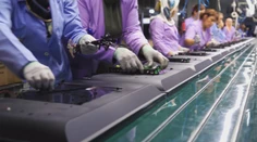 Nepríjemná správa pre stovky ľudí: Samsung na západnom Slovensku chystá veľké prepúšťanie