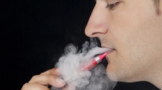 Milovníci elektronických cigariet by sa mali začať obávať