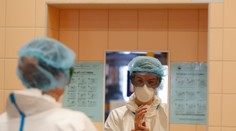 Česko má takmer na 70 percent zaočkovanú populáciu, schválili nové opatrenia