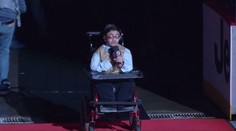 VIDEO: Z hymny v podaní vážne chorého chlapca vám naskočia zimomriavky