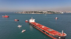 Loď prevážajúca ukrajinský tovar zablokovala Bosporský prieplav