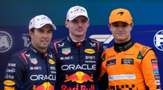 Verstappen ovládol kvalifikáciu na VC Japonska. Výraznejšie sa k nemu priblížil len tímový kolega