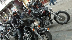 Európske motorkárske gangy odišli do Sýrie, kde bojujú proti Islamskému štátu