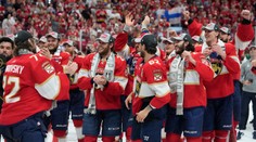 Edmontonu došiel benzín a kanadské suchoty pokračujú. Pozrite si ohlasy médií na triumf Floridy