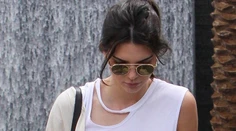 Kendall Jenner si vybehla na nákupy. Bradavky svietili na celú ulicu