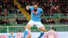 To si nedovolil ani Maradona, hovorí na Higuaínov prestup legenda AS Rím