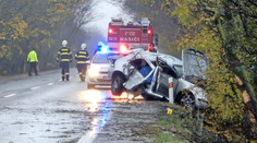 Tragická nehoda pri Jelenci. Mladé študentky cestovali do školy, jedna z nich sa už domov nevráti