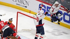 Washington prehral v Chicagu, Ovečkin vyrovnal ligový rekord Andreychuka