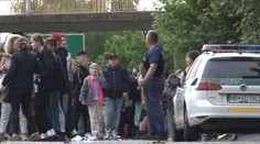 Polícia vyšetruje správy o bombách na školách ako teroristický čin. Expert opisuje výhody