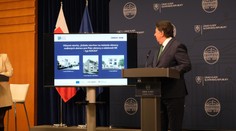 Dotácie na rodinné domy sú spustené, prvú žiadosť podpísali za účasti Hegera aj Budaja