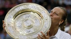 Kvitová urobila s Bouchardovou krátky proces. Aj s kanárom