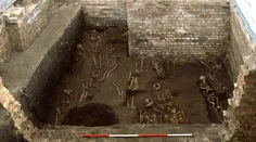 Stredoveké tajomstvo. Pod Univerzitou v Cambridge našli 1300 kostier