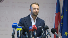 Polícia odhalila ďalší prípad schvaľovania atentátu na premiéra. Minister tiež spomenul video známeho komika