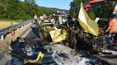 FOTO: Hrozivá zrážka pri Lučenci má jednu obeť, zranené sú aj deti