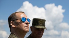 Dmitrij Medvedev pripustil použitie jadrových zbraní, ak bude ukrajinská protiofenzíva úspešná