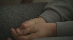 Dievčatko (2) na Záhorí bolo v bezvedomí a s popáleninami. Vo väzbe už skončil partner jeho matky