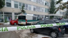 Výhražné emaily mala posielať do školy v Banskej Bystrici žena. Sudkyňa predbežne rozhodla o jej väzbe