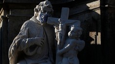 V Španielsku pokračuje desivá štatistika: Za jeden deň opäť zomrelo takmer 800 ľudí