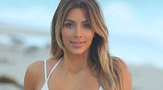 Kim v miniatúrnych bikinách. A bez retuše!