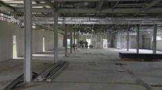 Ďalšie vyhodené milióny! Tento raz za nedokončenú továreň