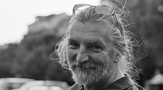 Známy fotograf René Miko (†57) zomrel sám doma s covidom