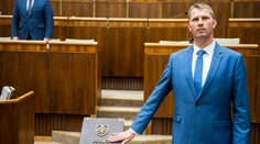 Peter Cseh (OĽANO) zložil poslanecký sľub, do parlamentu sa vrátili aj bývalí štátni tajomníci SaS