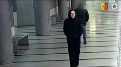 Šokujúci incident v pražskom metre. Seniorka (90) si chcela sadnúť, muž na ňu zaútočil päsťami